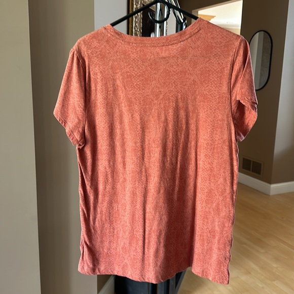 Athleta Snakeskin Short Sleeve Tee - Picture 4 of 4